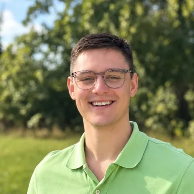 Pfleger Nick vom Pflegedienst Sonnenschein